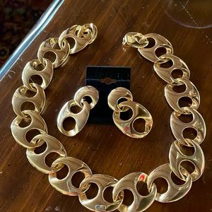 Modern gold color necklace and earrings